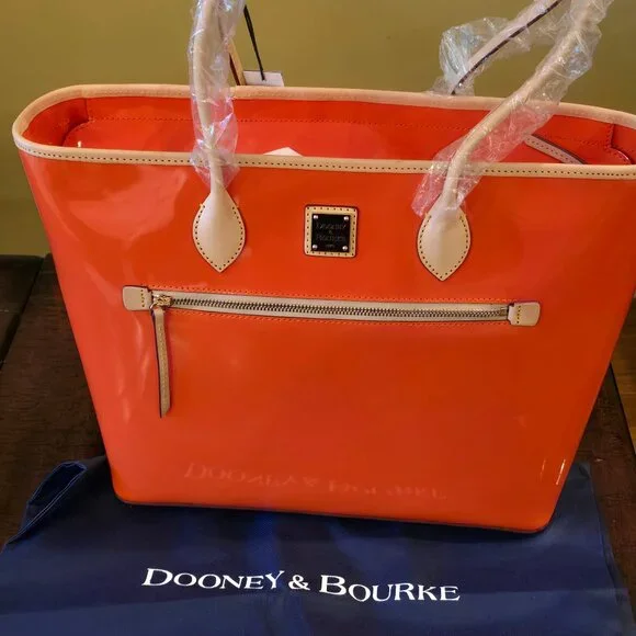NWT - DOONEY & BOURKE Large Patent Leather Tote Bag - Orange - Picture 2 of 7